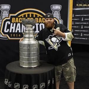 Meet your Posher, Derek